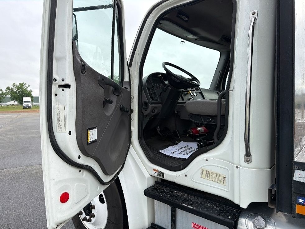 Flatbed Truck-Light and Medium Duty Trucks-Freightliner-2018-M2-Tifton-GA-221,980\n\t\tmiles-$ 39,750 - Image 11
