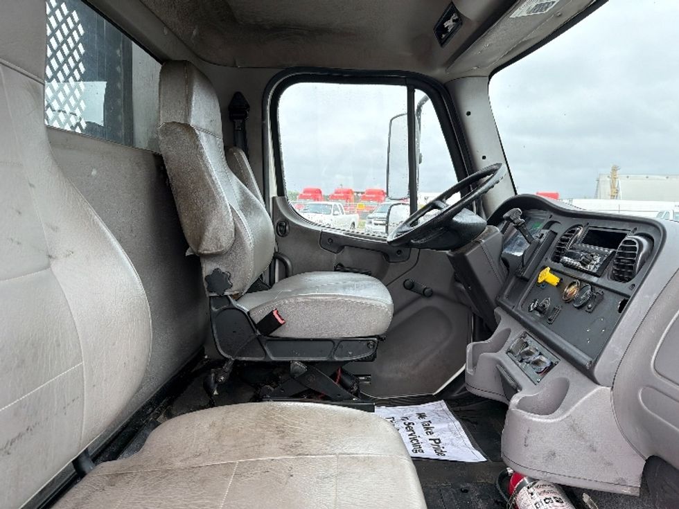 Flatbed Truck-Light and Medium Duty Trucks-Freightliner-2018-M2-Tifton-GA-221,980\n\t\tmiles-$ 39,750 - Image 17