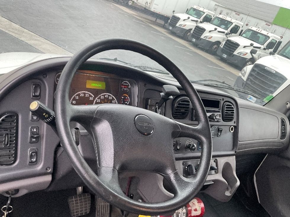 Flatbed Truck-Light and Medium Duty Trucks-Freightliner-2018-M2-Torrance-CA-165,937\n\t\tmiles-$ 43,500 - Image 16