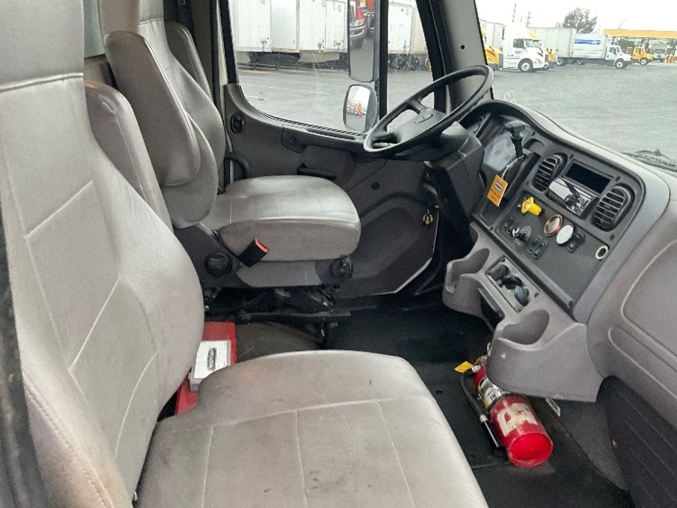 Flatbed Truck-Light and Medium Duty Trucks-Freightliner-2018-M2-Torrance-CA-165,937\n\t\tmiles-$ 43,500 - Image 20