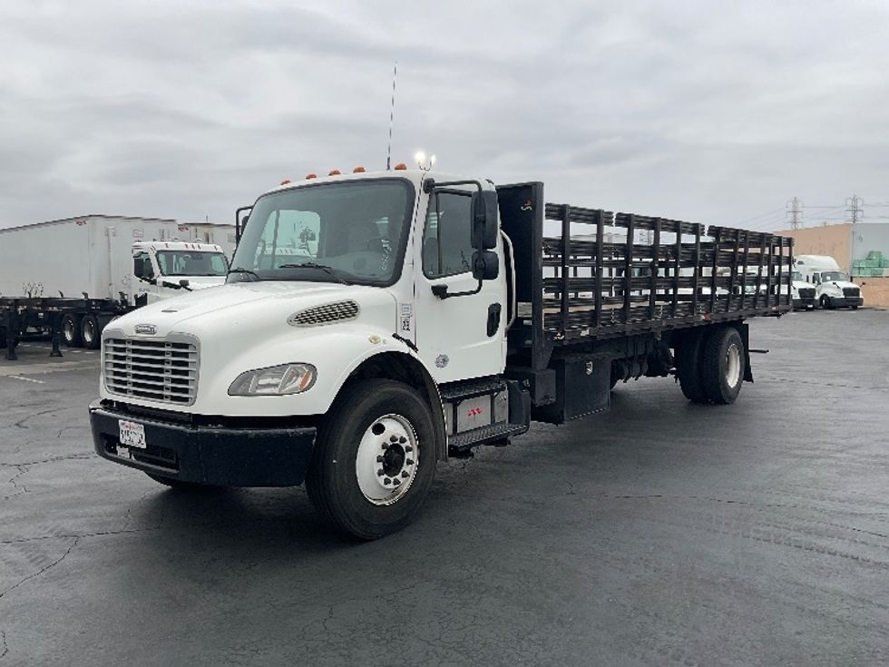 Flatbed Truck-Light and Medium Duty Trucks-Freightliner-2018-M2-Torrance-CA-165,937\n\t\tmiles-$ 43,500 - Image 3