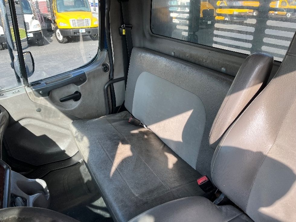 Flatbed Truck-Light and Medium Duty Trucks-Freightliner-2018-M2-Torrance-CA-206,857\n\t\tmiles-$ 39,750 - Image 18