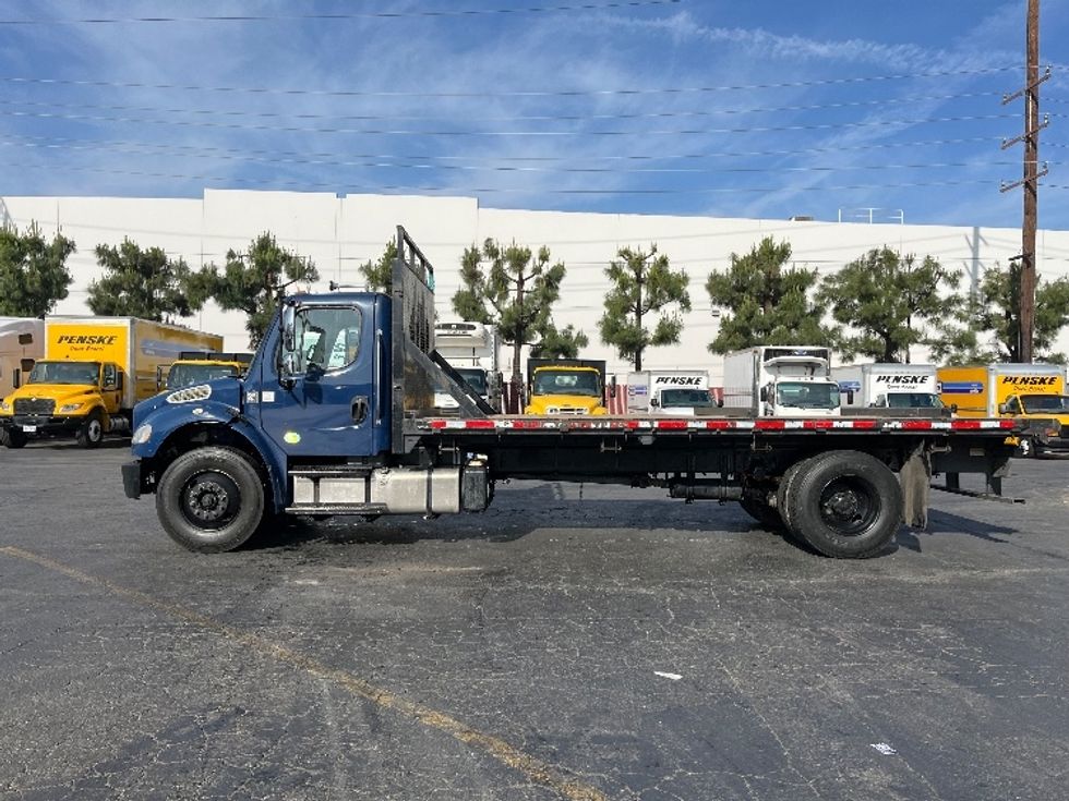 Flatbed Truck-Light and Medium Duty Trucks-Freightliner-2018-M2-Torrance-CA-206,857\n\t\tmiles-$ 39,750 - Image 4