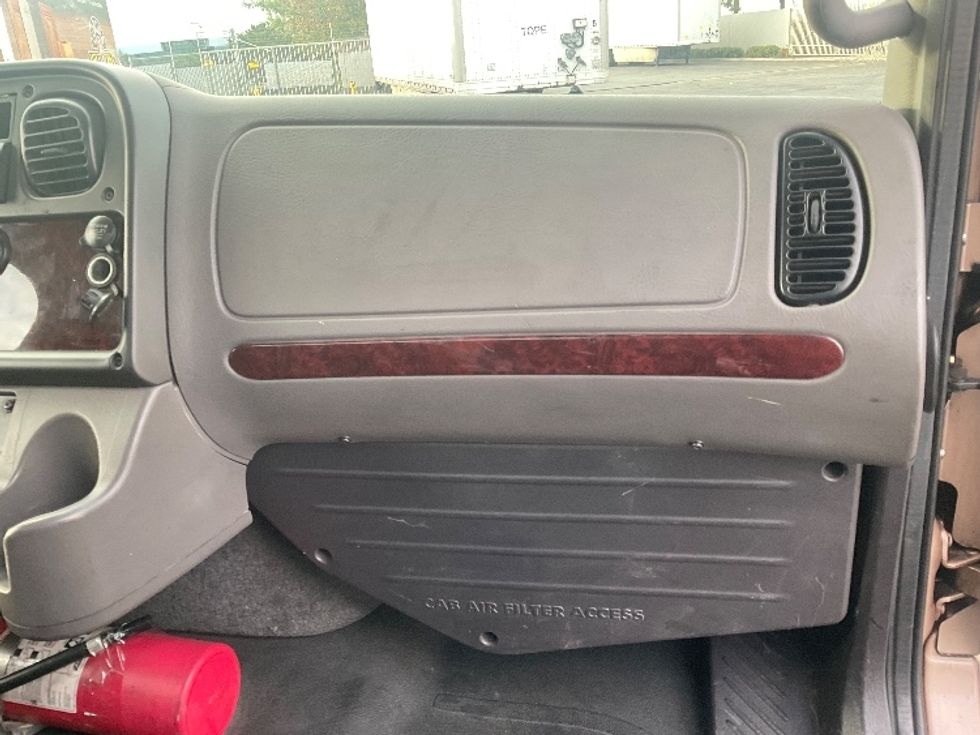 Flatbed Truck-Light and Medium Duty Trucks-Freightliner-2018-M2-Torrance-CA-239,567\n\t\tmiles-$ 32,750 - Image 21