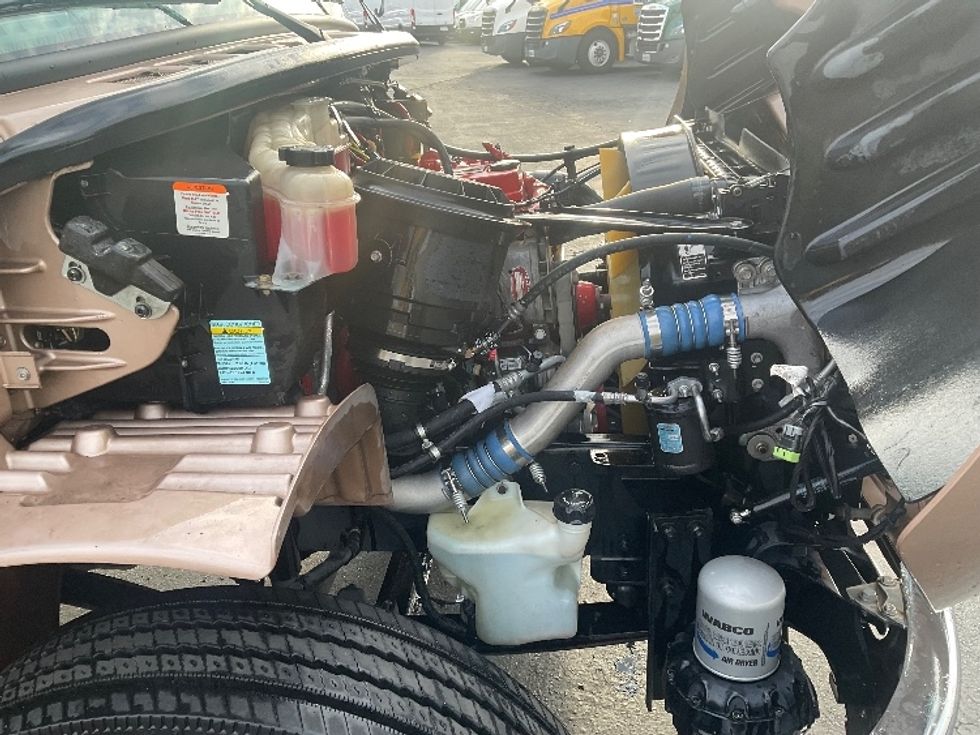 Flatbed Truck-Light and Medium Duty Trucks-Freightliner-2018-M2-Torrance-CA-239,567\n\t\tmiles-$ 32,750 - Image 23