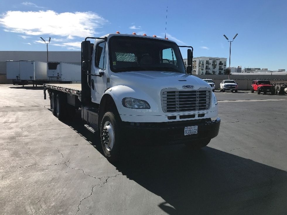 Flatbed Truck-Light and Medium Duty Trucks-Freightliner-2018-M2-Torrance-CA-318,288\n\t\tmiles-$ 32,250 - Image 1