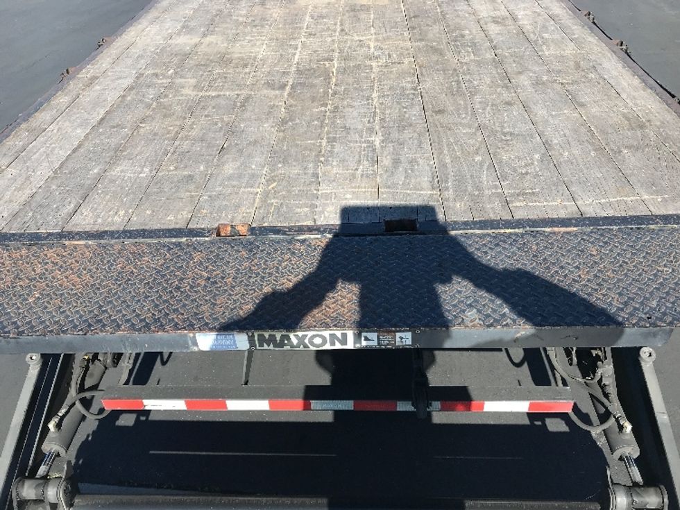 Flatbed Truck-Light and Medium Duty Trucks-Freightliner-2018-M2-Torrance-CA-318,288\n\t\tmiles-$ 32,250 - Image 10