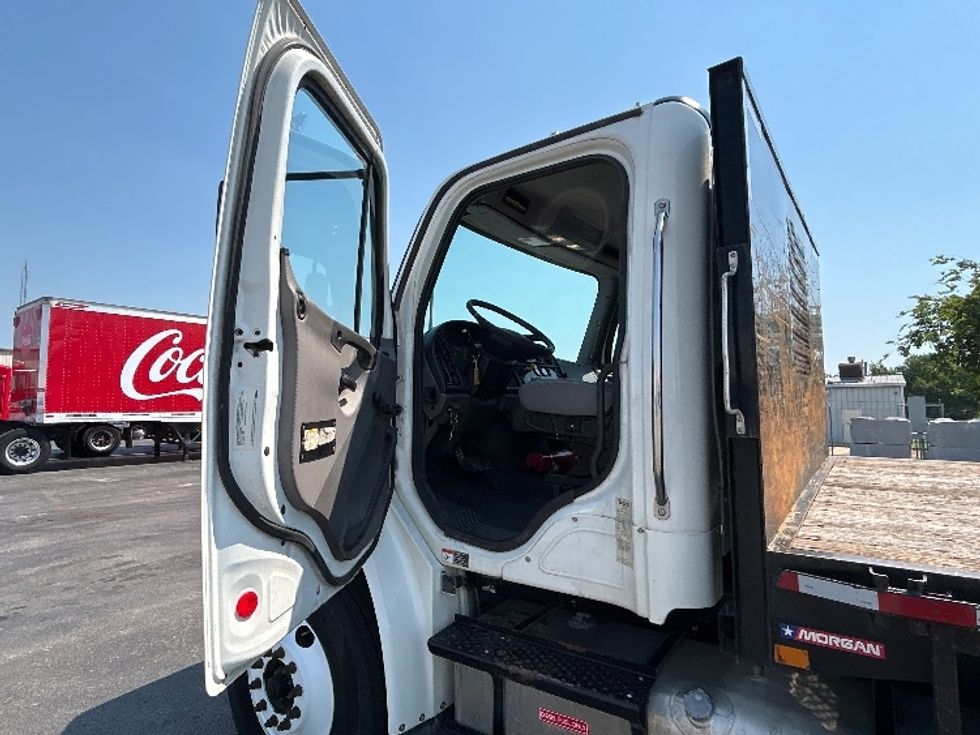 Flatbed Truck-Light and Medium Duty Trucks-Freightliner-2018-M2-Tulsa-OK-197,206\n\t\tmiles-$ 38,750 - Image 14