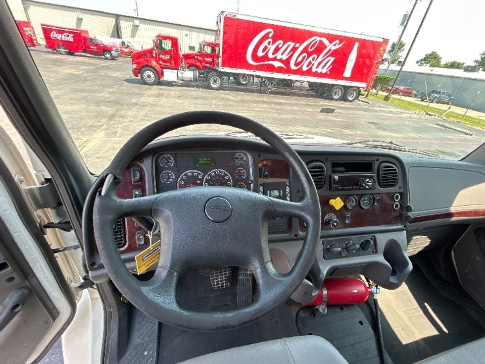 Flatbed Truck-Light and Medium Duty Trucks-Freightliner-2018-M2-Tulsa-OK-197,206\n\t\tmiles-$ 38,750 - Image 16