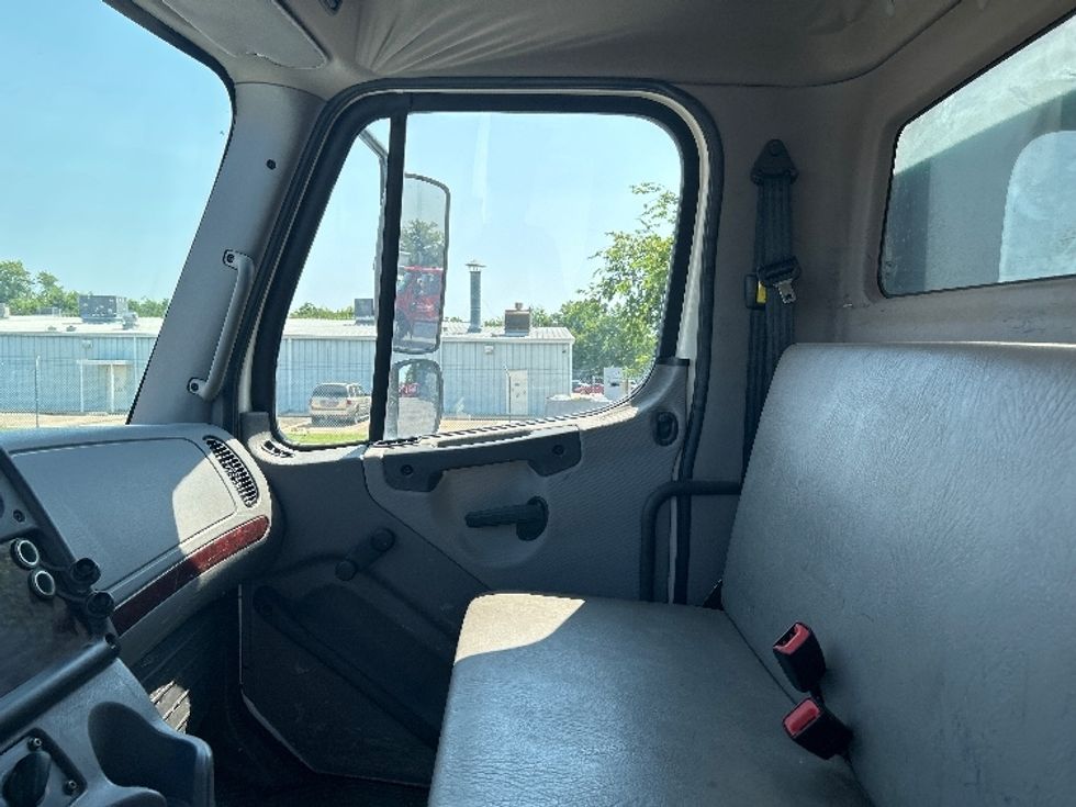 Flatbed Truck-Light and Medium Duty Trucks-Freightliner-2018-M2-Tulsa-OK-197,206\n\t\tmiles-$ 38,750 - Image 17