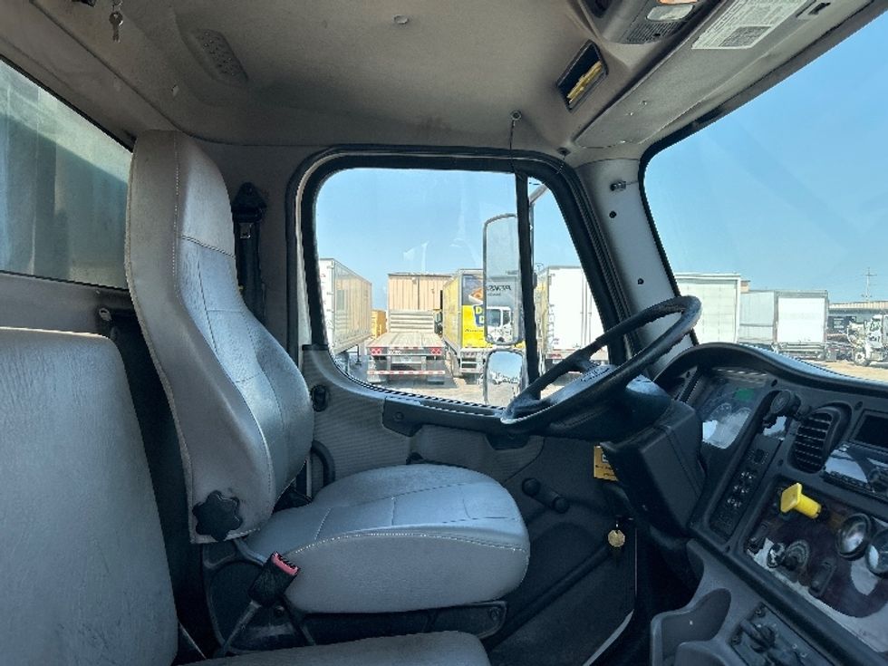 Flatbed Truck-Light and Medium Duty Trucks-Freightliner-2018-M2-Tulsa-OK-197,206\n\t\tmiles-$ 38,750 - Image 20