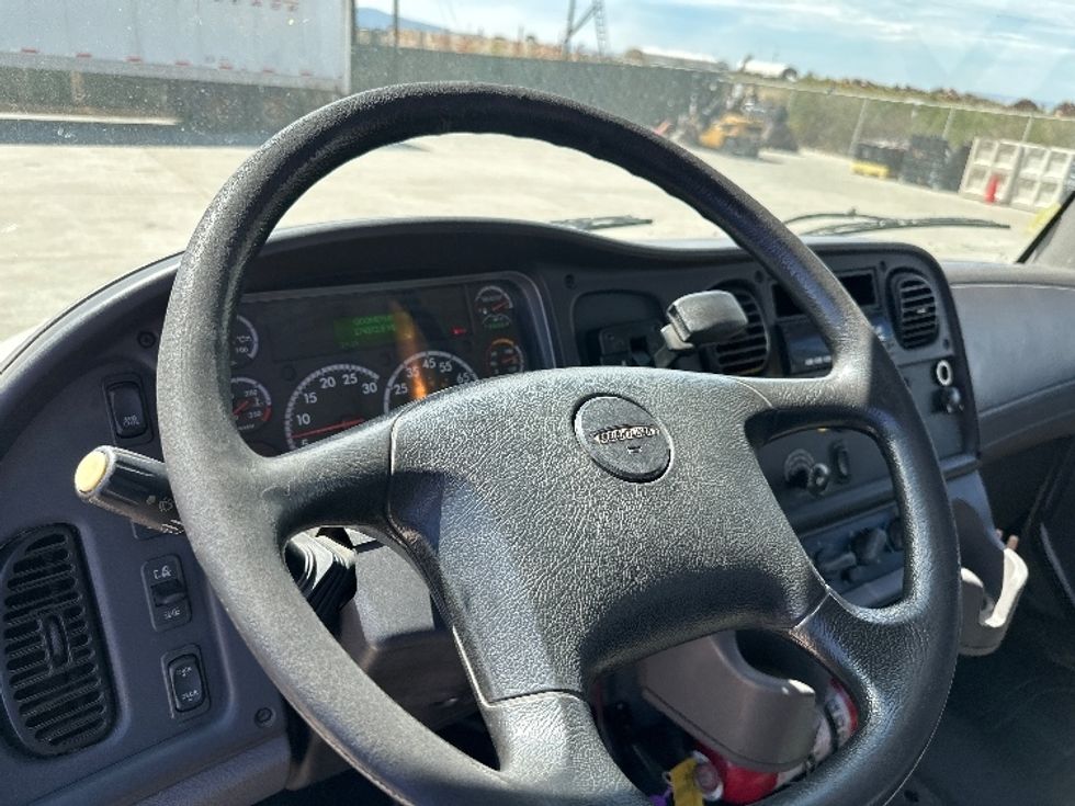 Flatbed Truck-Light and Medium Duty Trucks-Freightliner-2018-M2-West Sacramento-CA-172,943\n\t\tmiles-$ 56,750 - Image 18