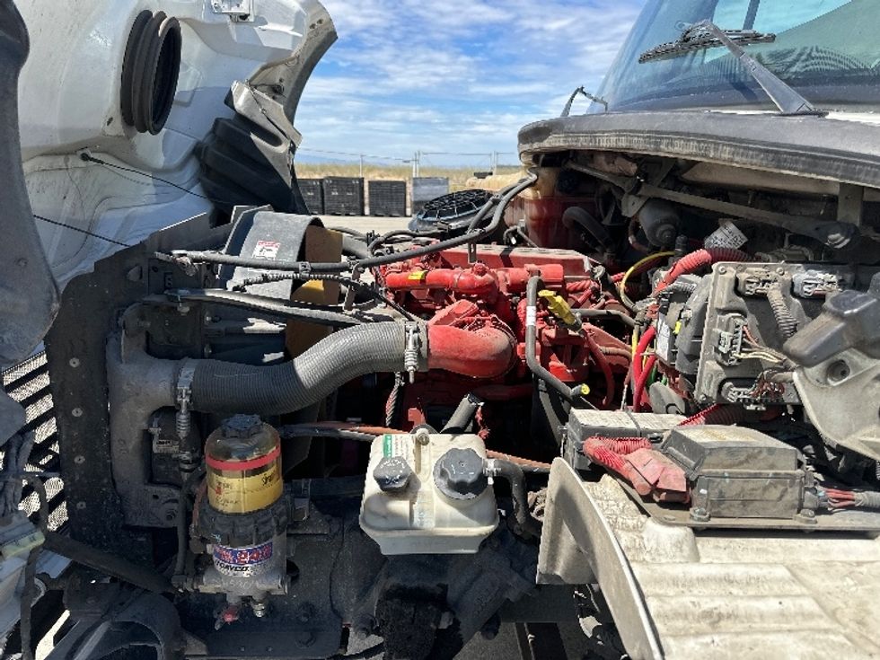 Flatbed Truck-Light and Medium Duty Trucks-Freightliner-2018-M2-West Sacramento-CA-172,943\n\t\tmiles-$ 56,750 - Image 23