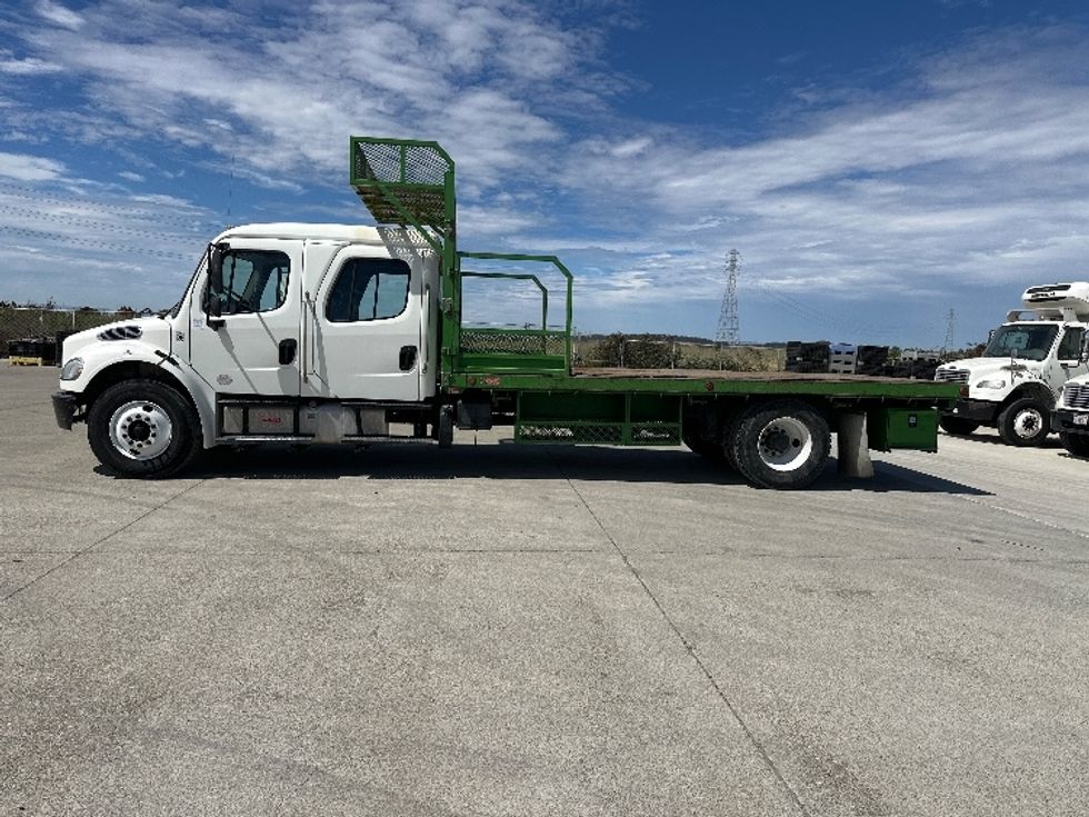 Flatbed Truck-Light and Medium Duty Trucks-Freightliner-2018-M2-West Sacramento-CA-172,943\n\t\tmiles-$ 56,750 - Image 4
