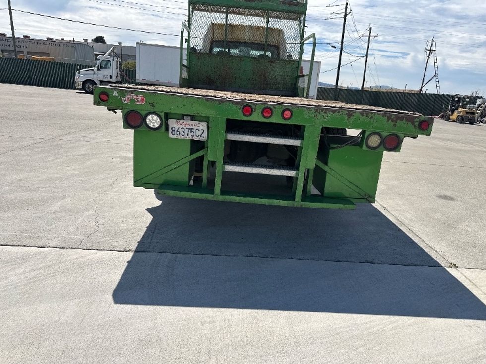 Flatbed Truck-Light and Medium Duty Trucks-Freightliner-2018-M2-West Sacramento-CA-172,943\n\t\tmiles-$ 56,750 - Image 9