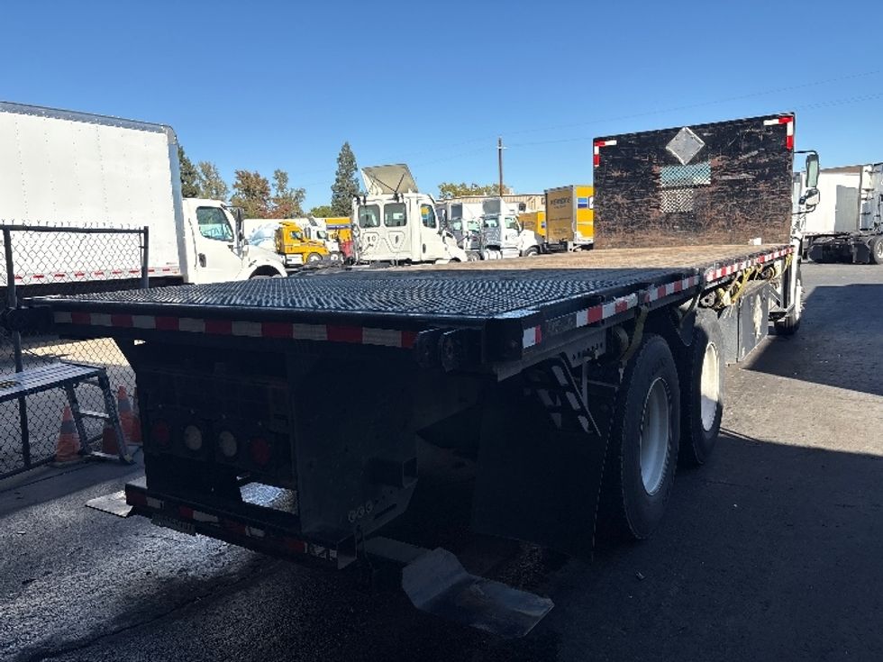 Flatbed Truck-Light and Medium Duty Trucks-Freightliner-2018-M2-West Sacramento-CA-254,178\n\t\tmiles-$ 52,500 - Image 13