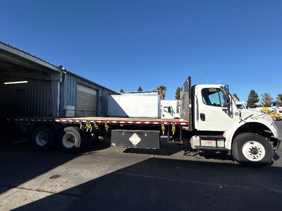 Flatbed Truck-Light and Medium Duty Trucks-Freightliner-2018-M2-West Sacramento-CA-254,178\n\t\tmiles-$ 52,500 - Image 15