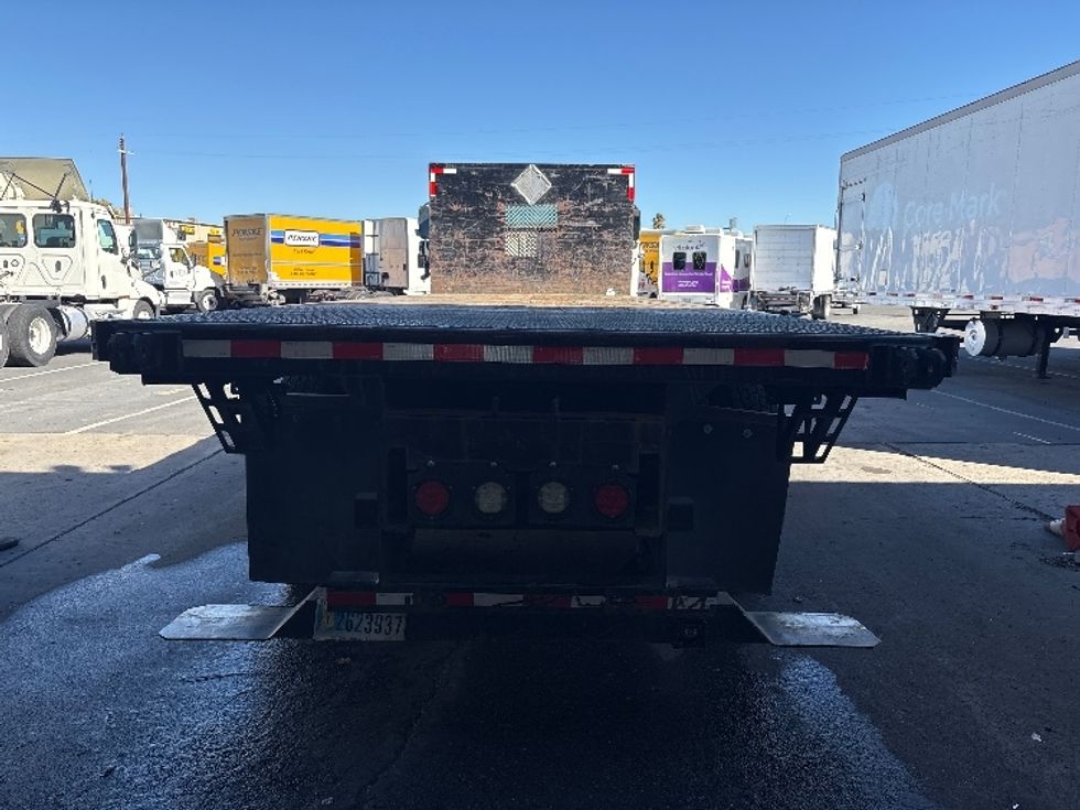 Flatbed Truck-Light and Medium Duty Trucks-Freightliner-2018-M2-West Sacramento-CA-254,178\n\t\tmiles-$ 52,500 - Image 9