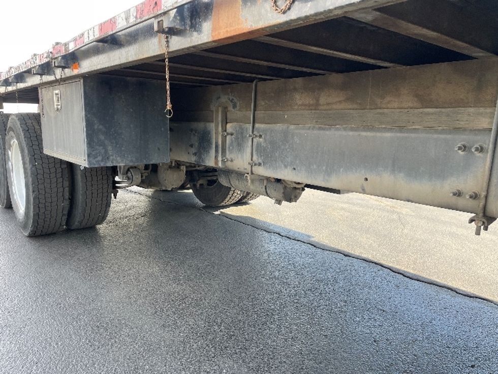 Flatbed Truck-Light and Medium Duty Trucks-Freightliner-2018-M211264S-Aurora-CO-182,941\n\t\tmiles-$ 100,250 - Image 13