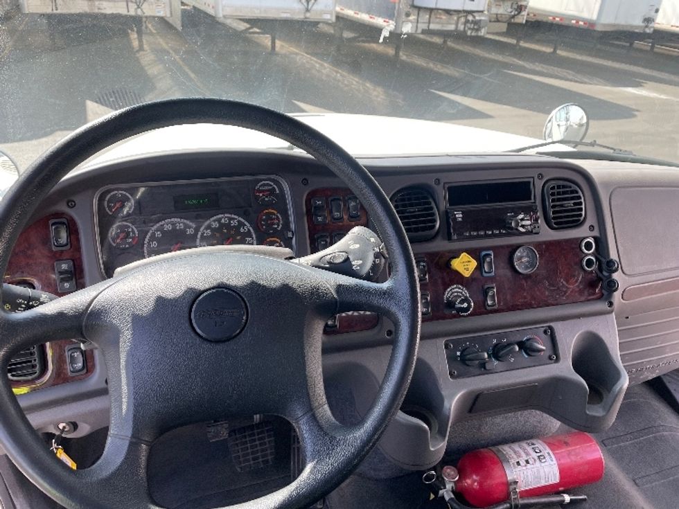 Flatbed Truck-Light and Medium Duty Trucks-Freightliner-2018-M211264S-Aurora-CO-182,941\n\t\tmiles-$ 100,250 - Image 17