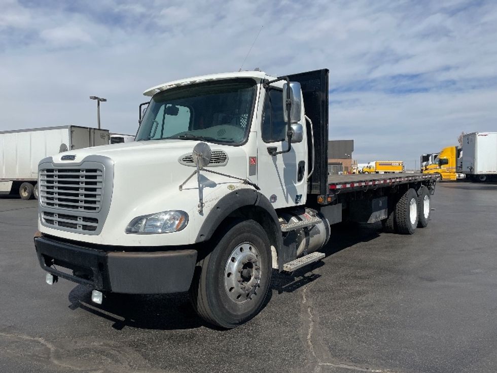 Flatbed Truck-Light and Medium Duty Trucks-Freightliner-2018-M211264S-Aurora-CO-182,941\n\t\tmiles-$ 100,250 - Image 3