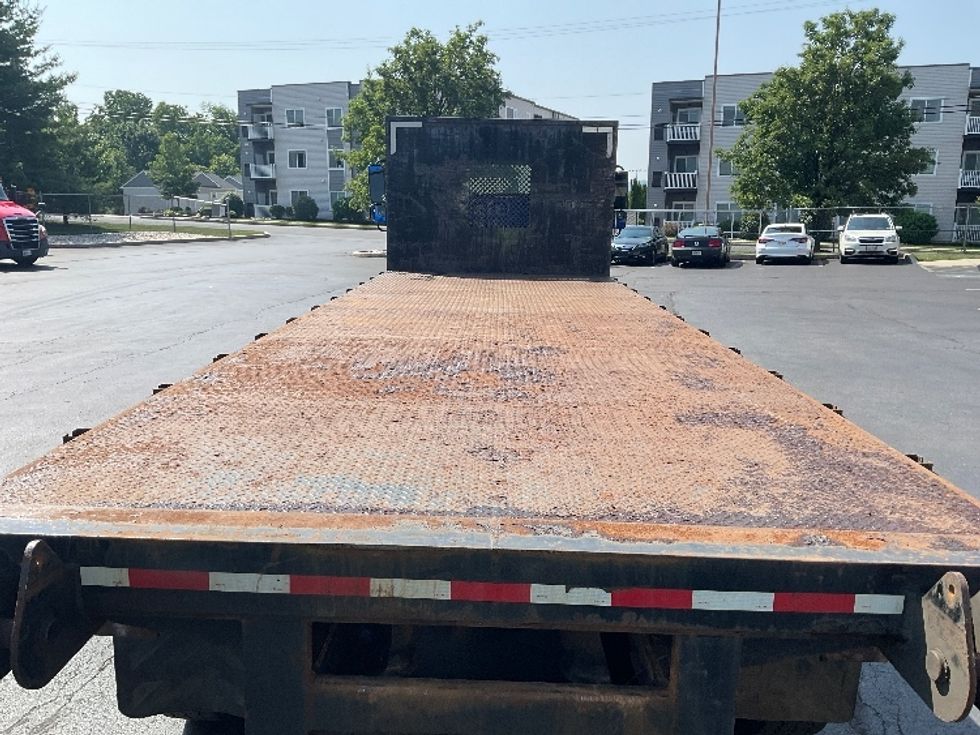 Flatbed Truck-Light and Medium Duty Trucks-Freightliner-2018-M211264S-Bethlehem-PA-165,330\n\t\tmiles-$ 73,000 - Image 10