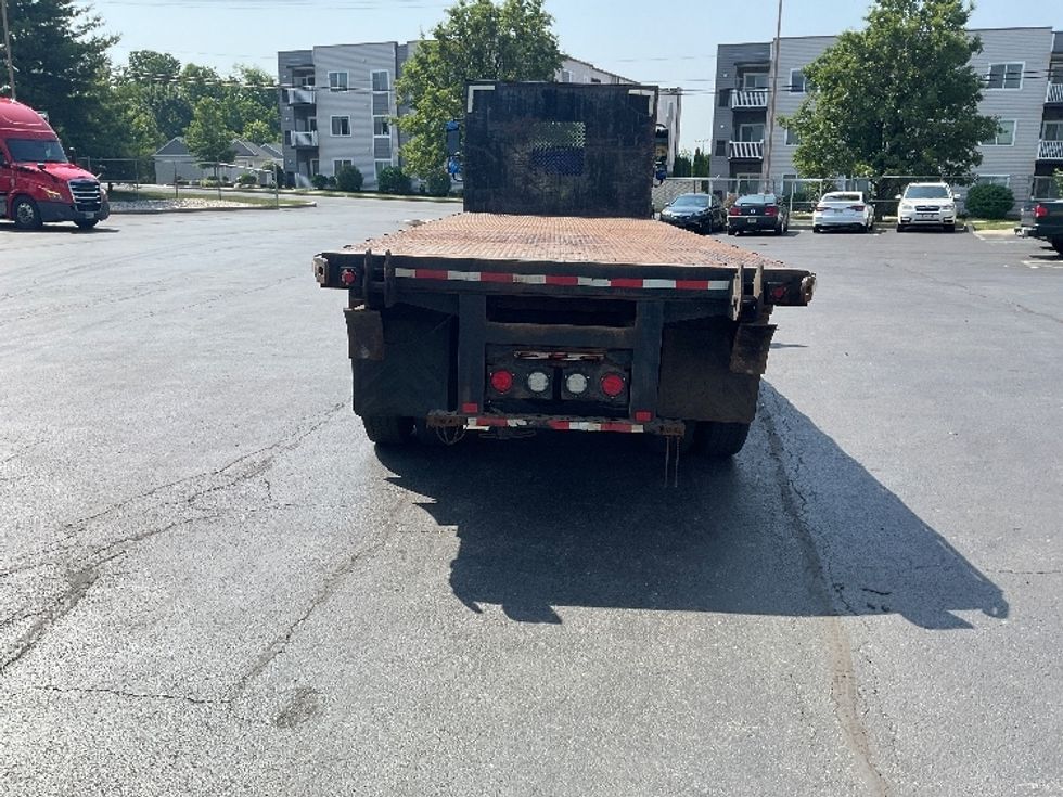 Flatbed Truck-Light and Medium Duty Trucks-Freightliner-2018-M211264S-Bethlehem-PA-165,330\n\t\tmiles-$ 73,000 - Image 9