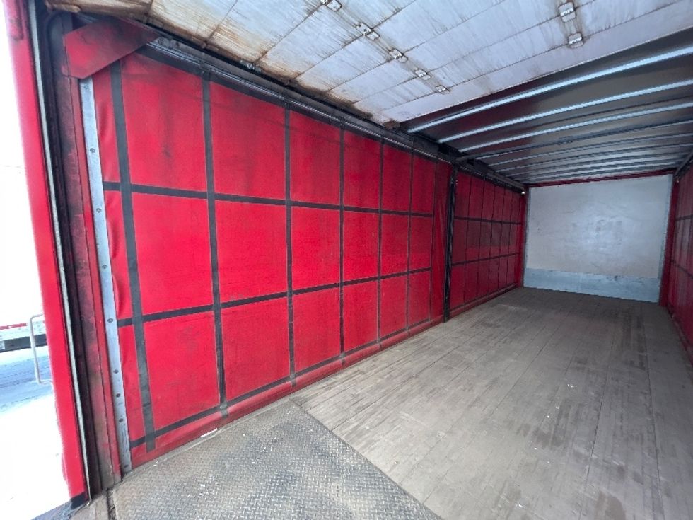 Flatbed Truck-Light and Medium Duty Trucks-Freightliner-2018-M211264S-Brooklyn Park-MN-215,152\n\t\tmiles-$ 81,000 - Image 10