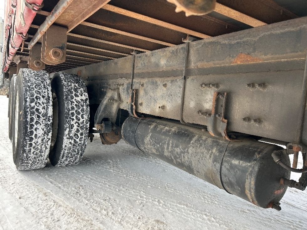 Flatbed Truck-Light and Medium Duty Trucks-Freightliner-2018-M211264S-Brooklyn Park-MN-215,152\n\t\tmiles-$ 81,000 - Image 13