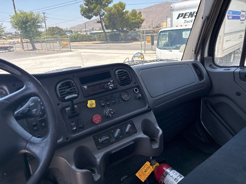Flatbed Truck-Light and Medium Duty Trucks-Freightliner-2018-M211264S-Fontana-CA-227,156\n\t\tmiles-$ 78,000 - Image 13