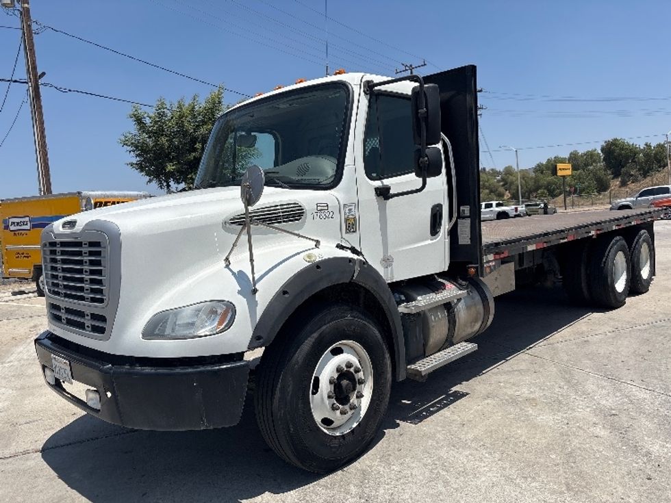 Flatbed Truck-Light and Medium Duty Trucks-Freightliner-2018-M211264S-Fontana-CA-227,156\n\t\tmiles-$ 78,000 - Image 3