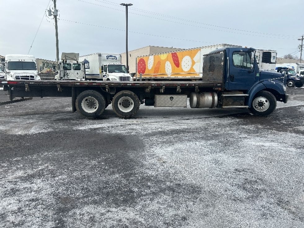 Flatbed Truck-Light and Medium Duty Trucks-Freightliner-2018-M211264S-Middlefield-OH-309,275\n\t\tmiles-$ 73,750 - Image 12