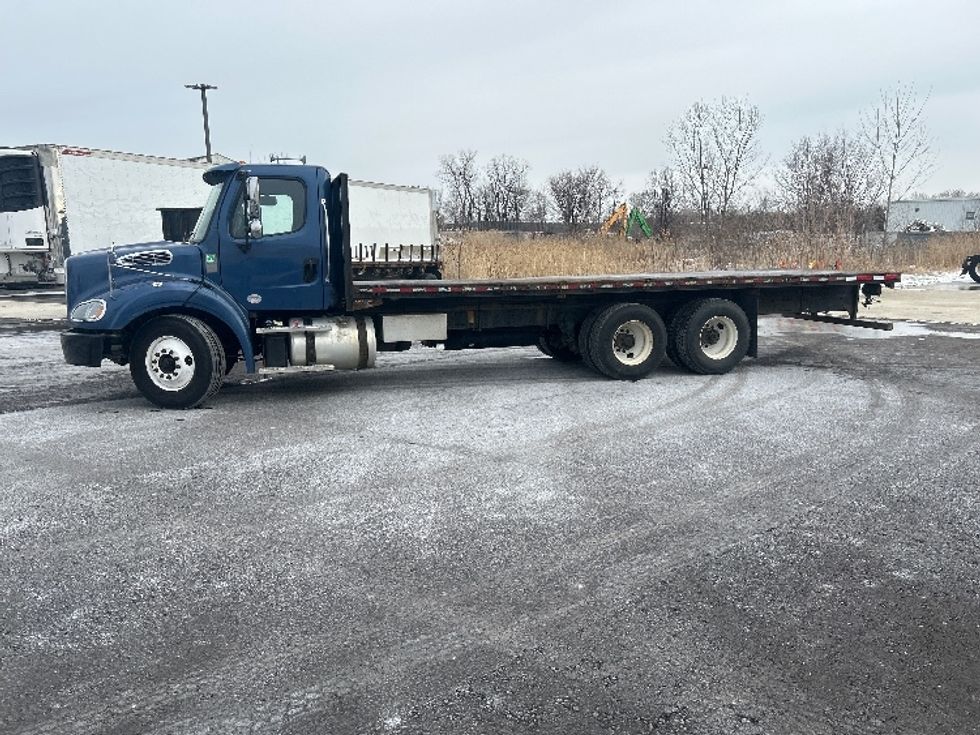 Flatbed Truck-Light and Medium Duty Trucks-Freightliner-2018-M211264S-Middlefield-OH-309,275\n\t\tmiles-$ 73,750 - Image 4