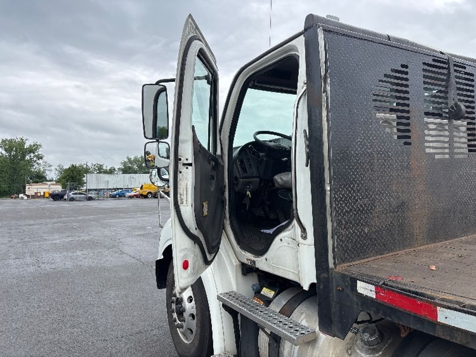 Flatbed Truck-Light and Medium Duty Trucks-Freightliner-2018-M211264S-Springfield-MA-361,693\n\t\tmiles-$ 81,250 - Image 12