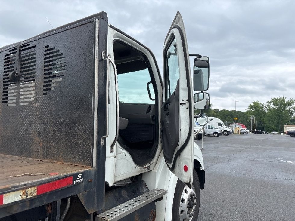 Flatbed Truck-Light and Medium Duty Trucks-Freightliner-2018-M211264S-Springfield-MA-361,693\n\t\tmiles-$ 81,250 - Image 16