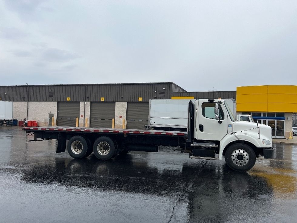 Flatbed Truck-Light and Medium Duty Trucks-Freightliner-2018-M211264S-Westfield-MA-398,294\n\t\tmiles-$ 80,750 - Image 11