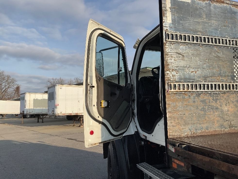 Flatbed Truck-Light and Medium Duty Trucks-Freightliner-2019-114SD-Albany-NY-223,120\n\t\tmiles-$ 118,500 - Image 13