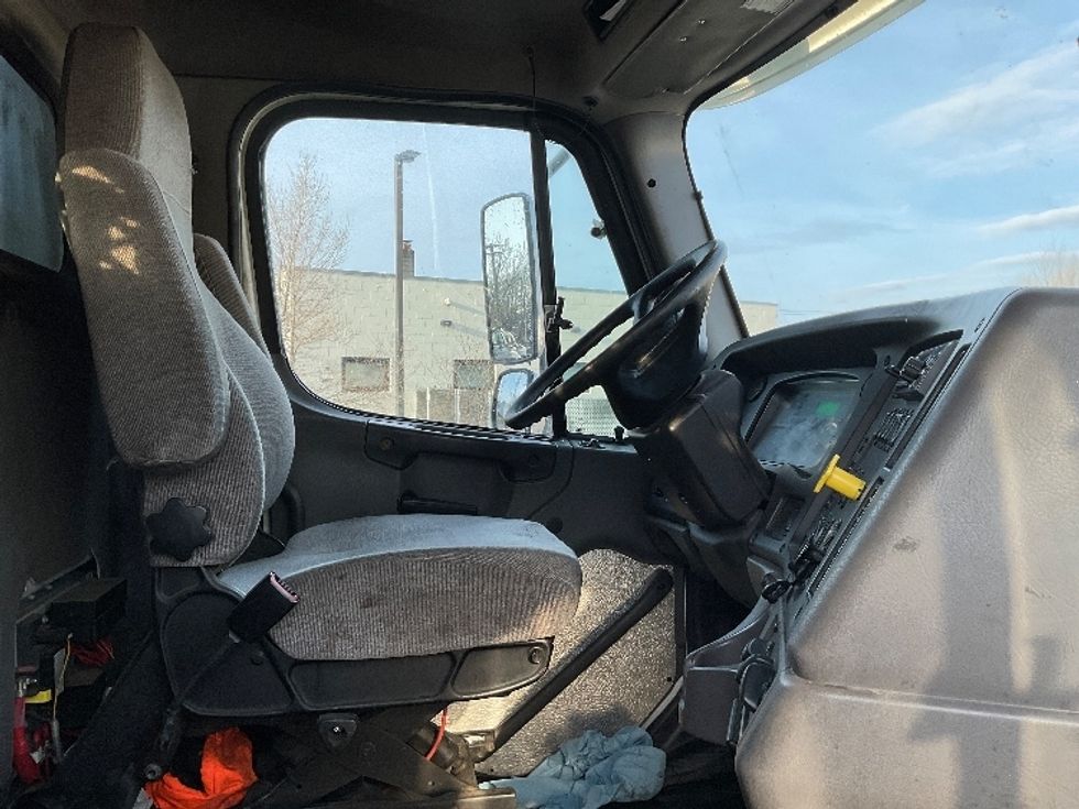 Flatbed Truck-Light and Medium Duty Trucks-Freightliner-2019-114SD-Albany-NY-223,120\n\t\tmiles-$ 118,500 - Image 19