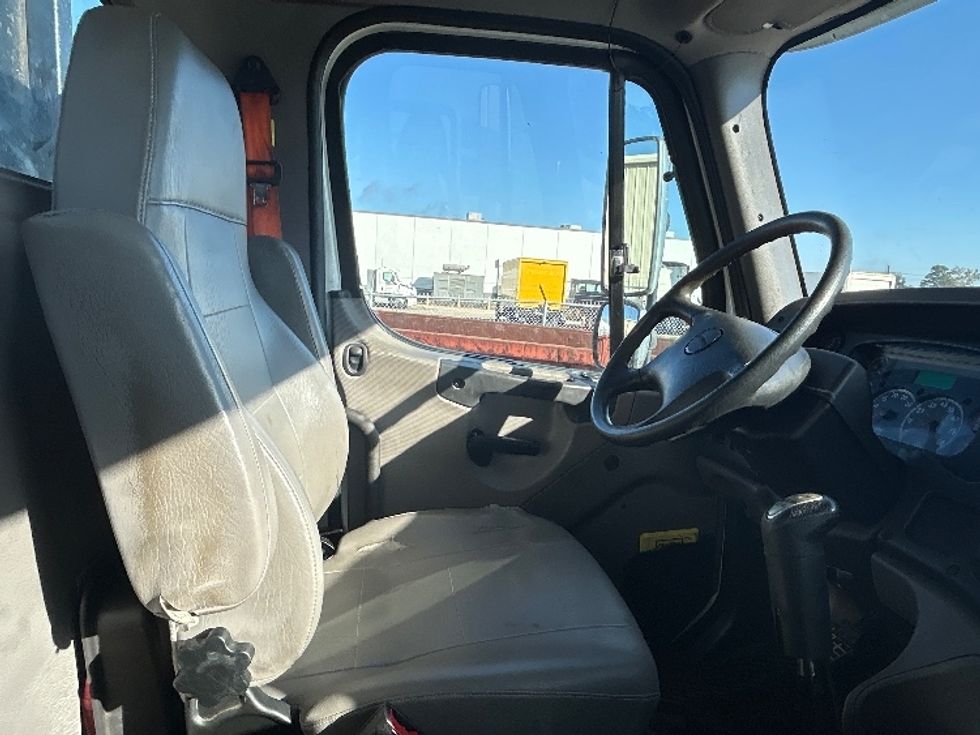 Flatbed Truck-Light and Medium Duty Trucks-Freightliner-2019-114SD-Beaumont-TX-240,563\n\t\tmiles-$ 30,000 - Image 20