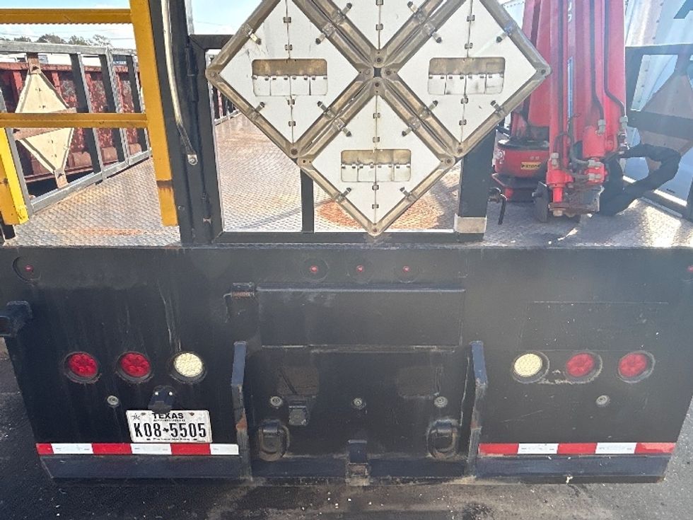 Flatbed Truck-Light and Medium Duty Trucks-Freightliner-2019-114SD-Beaumont-TX-240,563\n\t\tmiles-$ 30,000 - Image 8
