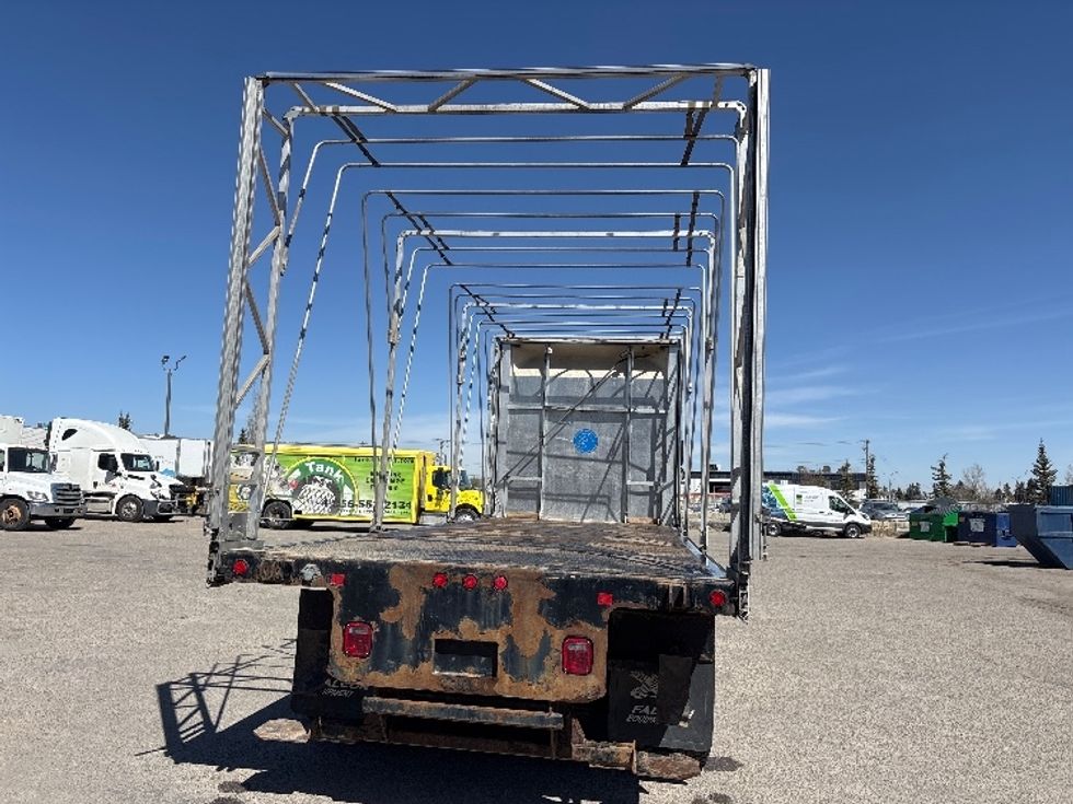 Flatbed Truck-Light and Medium Duty Trucks-Freightliner-2019-114SD-Calgary-AB-146,512\n\t\tkm-$ 143,500 - Image 6