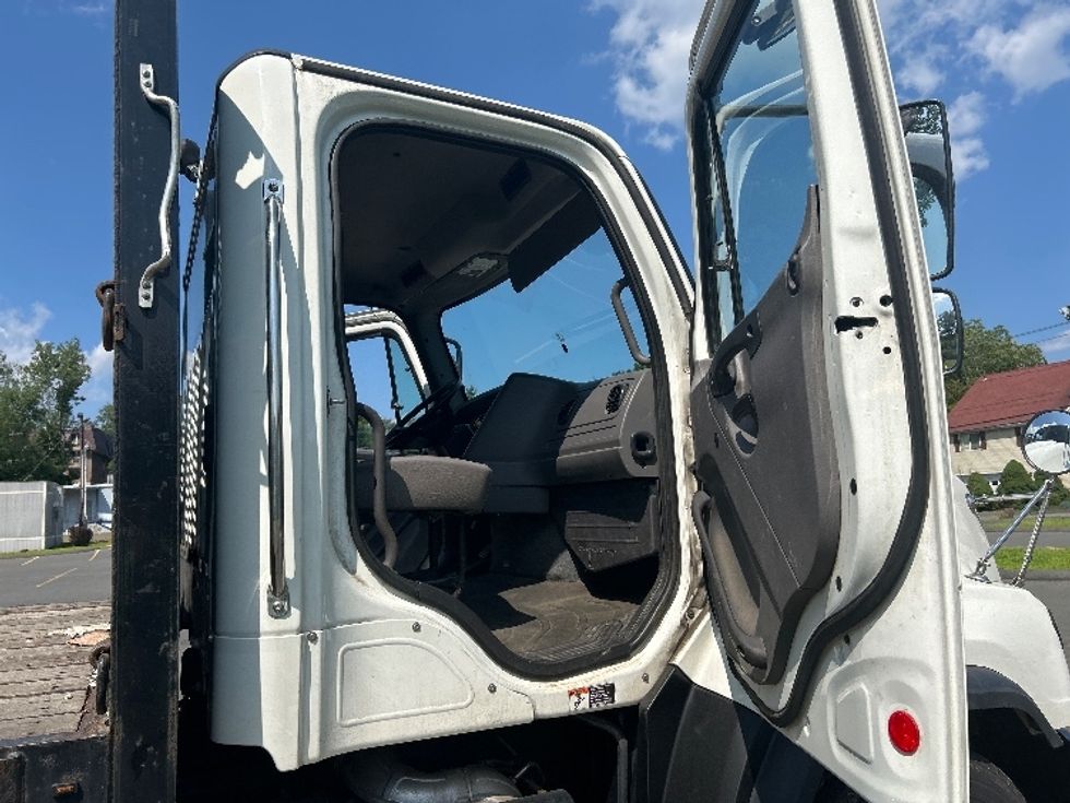 Flatbed Truck-Light and Medium Duty Trucks-Freightliner-2019-114SD-Chicopee-MA-166,433\n\t\tmiles-$ 109,250 - Image 20