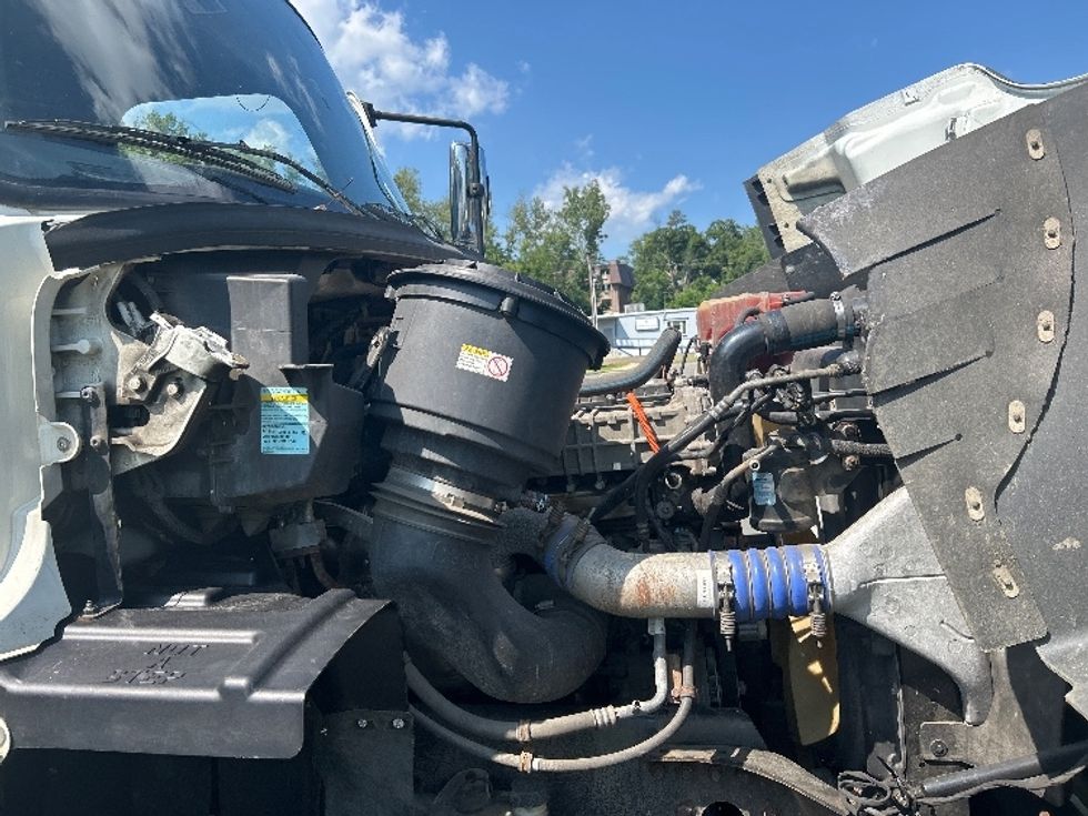 Flatbed Truck-Light and Medium Duty Trucks-Freightliner-2019-114SD-Chicopee-MA-166,433\n\t\tmiles-$ 109,250 - Image 23