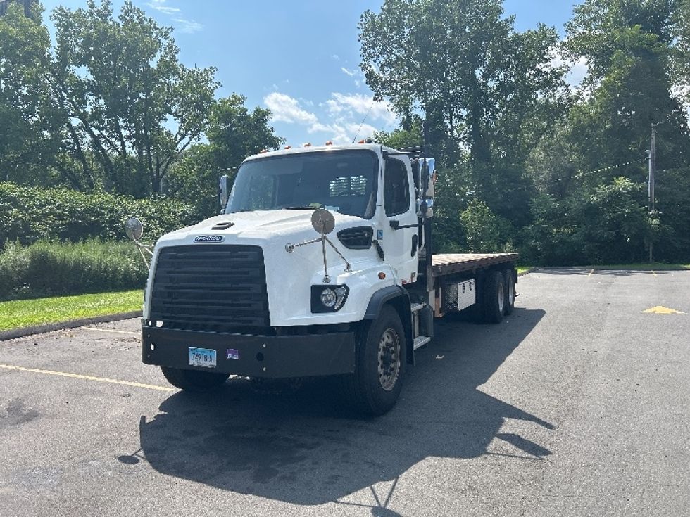 Flatbed Truck-Light and Medium Duty Trucks-Freightliner-2019-114SD-Chicopee-MA-166,433\n\t\tmiles-$ 109,250 - Image 3