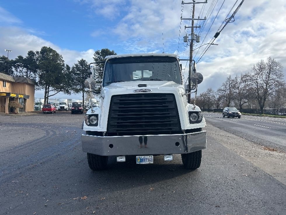 Flatbed Truck-Light and Medium Duty Trucks-Freightliner-2019-114SD-Clackamas-OR-198,981\n\t\tmiles-$ 98,250 - Image 2