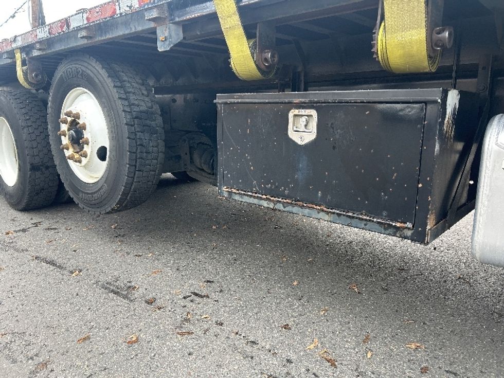 Flatbed Truck-Light and Medium Duty Trucks-Freightliner-2019-114SD-Clackamas-OR-198,981\n\t\tmiles-$ 98,250 - Image 24