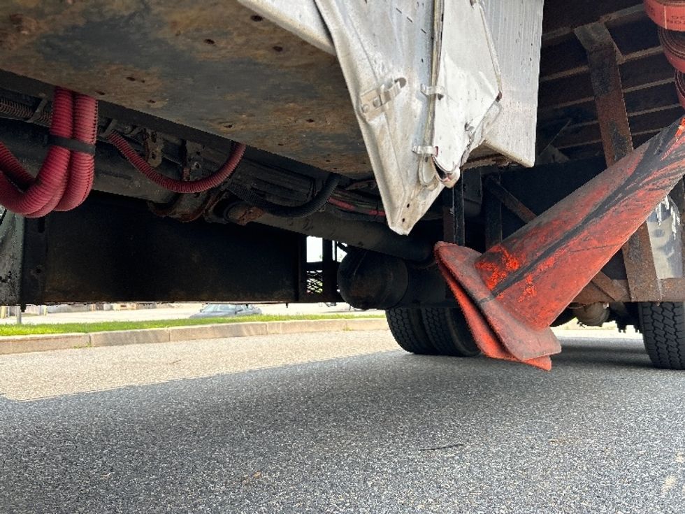 Flatbed Truck-Light and Medium Duty Trucks-Freightliner-2019-114SD-Fitchburg-MA-235,691\n\t\tmiles-$ 95,000 - Image 5