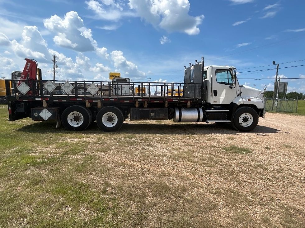 Flatbed Truck-Light and Medium Duty Trucks-Freightliner-2019-114SD-Hattiesburg-MS-257,409\n\t\tmiles-$ 98,250 - Image 14