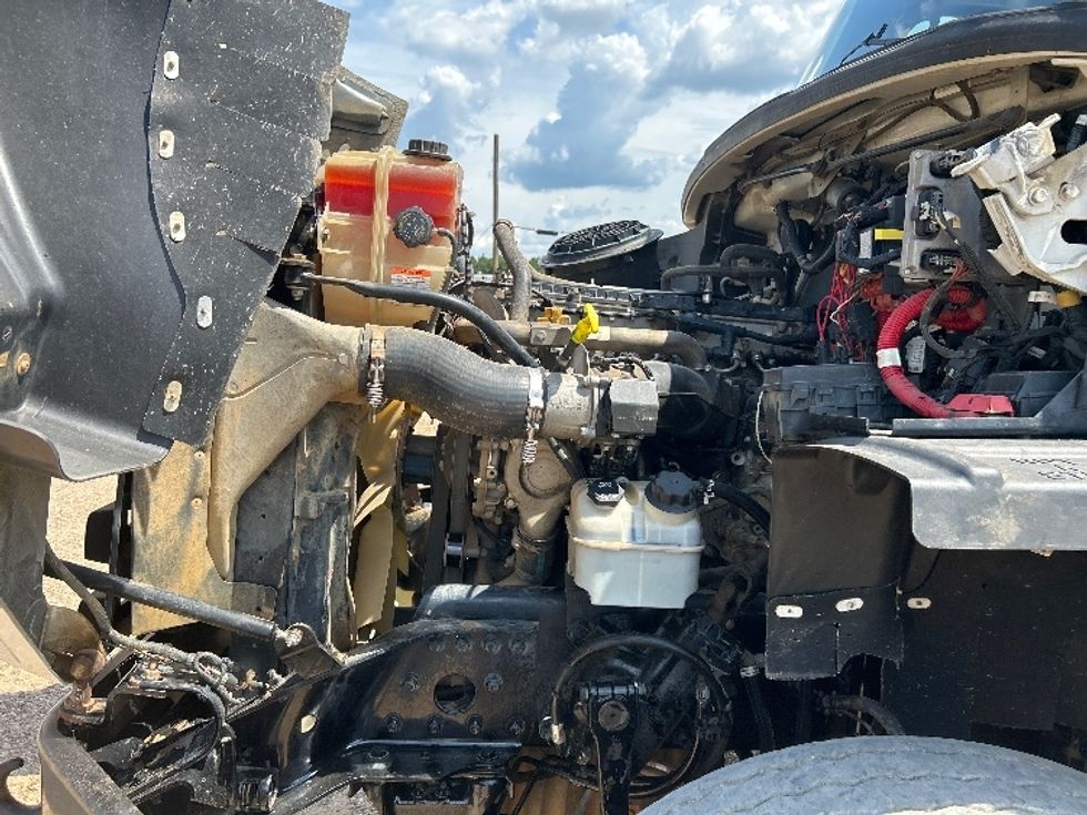 Flatbed Truck-Light and Medium Duty Trucks-Freightliner-2019-114SD-Hattiesburg-MS-257,409\n\t\tmiles-$ 98,250 - Image 23