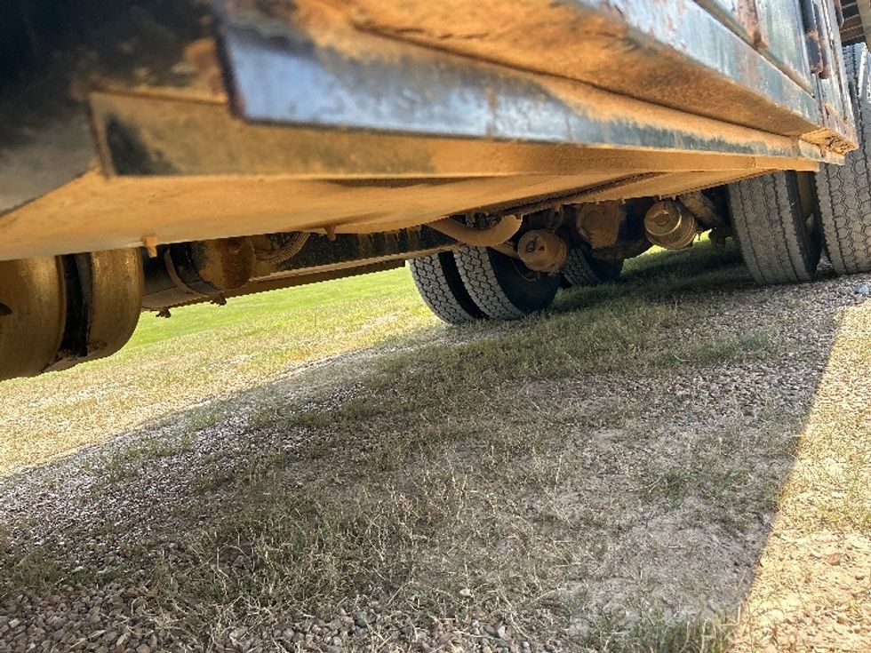 Flatbed Truck-Light and Medium Duty Trucks-Freightliner-2019-114SD-Hattiesburg-MS-257,409\n\t\tmiles-$ 98,250 - Image 5